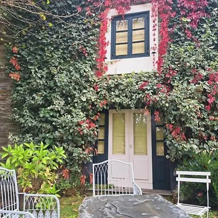 Шале Pazo Casa Solariega De Cervantes